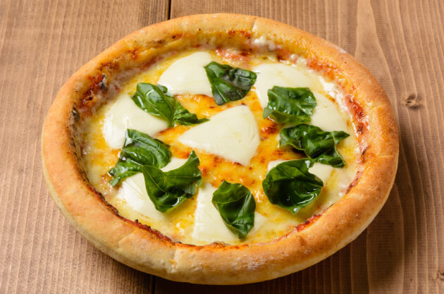 ピザ プティギャルソンマルゲリータ