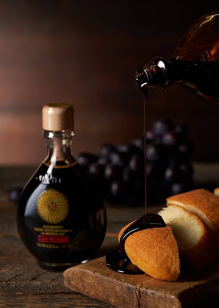 とろりと濃厚な味わい バルサミコ酢｜有機野菜などの安全食材宅配 Oisix