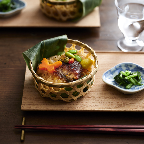 [京料理美濃吉]鰻の飯蒸し