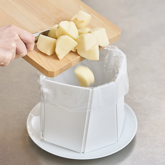 �����ɕ֗��I�A�C���b�v�z���_�[