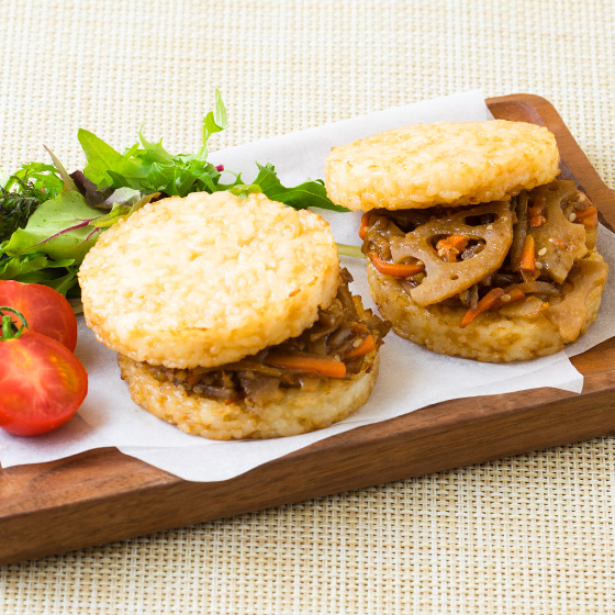 ライスバーガー(3種野菜のピリ辛きんぴら)